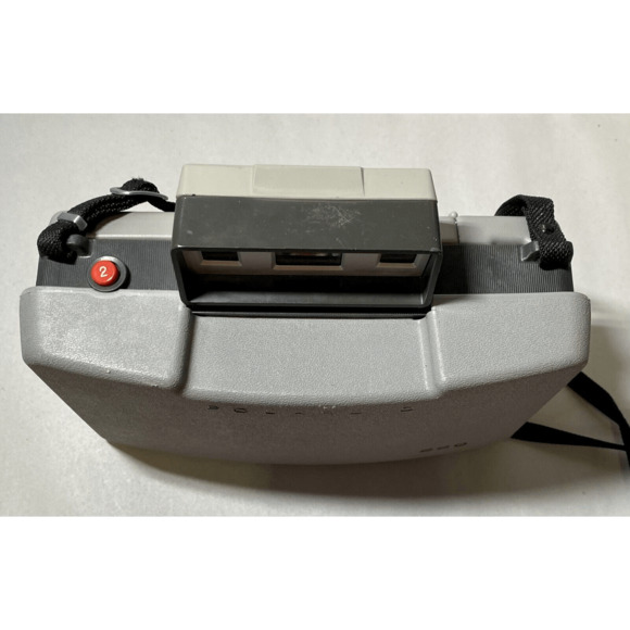 Vintage Polaroid Land Camera Automatic 220 With Strap Manual Hardcover Untested - Picture 9 of 10